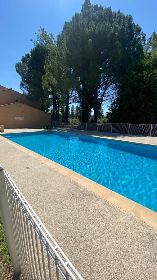 Joli Studio Camargue Lou Rouge Arles Exterior photo
